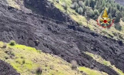 Escursionista in difficolt&agrave; sull'Etna, soccorso dai vigili del fuoco