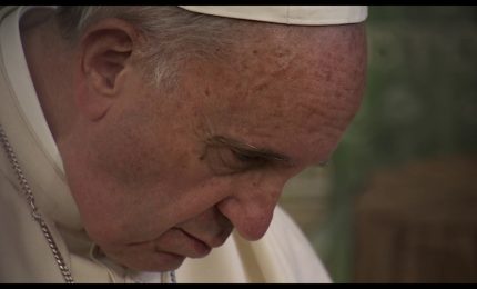 "In viaggio", clip in anteprima del nuovo film di Gianfranco Rosi