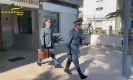 A Fano truffa dei diamanti con la complicit&agrave; della banca