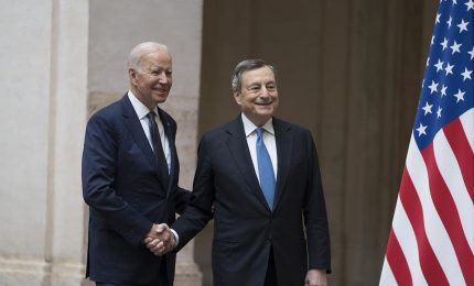 Draghi applaudito negli Stati Uniti perché sta facendo pagare la guerra americana in Ucraina a famiglie e imprese italiane