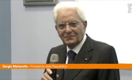 Mattarella incontra studenti ucraini "Solidariet&agrave; e sostegno"