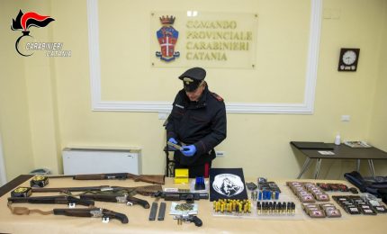 Scoperto un arsenale con armi e droga nel quartiere Librino di Catania