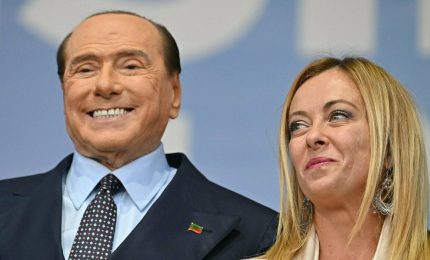 Non è che Berlusconi sta sfasciando il centrodestra perché glielo chiede l'Europa?
