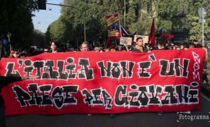 Milano, nuovo venerd&igrave; di protesta per gli studenti