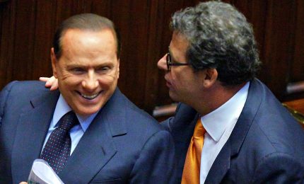 Berlusconi a Roma 'piccona' Giorgia Meloni e Miccichè in Sicilia 'piccona' Renato Schifani.../ MATTINALE 819