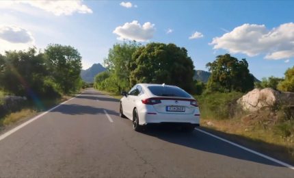 Efficienza e piacere di guida con la nuova Honda Civic Full Hybrid