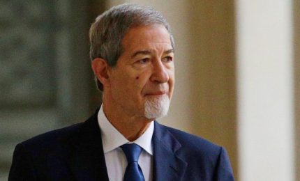 Il neo Ministro del Mare Nello Musumeci blocchi subito i progetti dei rigassificatori di Piombino e Porto Empedocle/ MATTINALE 822