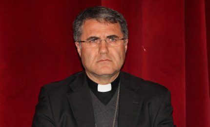 Bare insepolte a Palermo, dura omelia del Vescovo “Giustizia e rispetto per i morti”