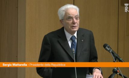 Mattarella "Confronto idee favorisce valori democrazia e libert&agrave;"