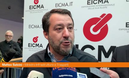 Migranti, Salvini "Dove sta la solidariet&agrave; europea?"