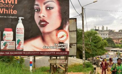 In America le donne nere non amano il loro colore naturale e utilizzano creme 'candeggianti' per avere una pelle chiara