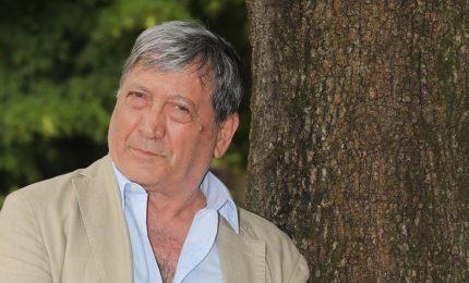 Volo in ritardo, l&rsquo;attore Tony Sperandeo protesta e viene fatto scendere