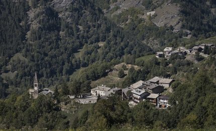 Ad un Comune del Nord Italia con 88 abitanti assegnati 20 milioni di euro di fondi Pnrr mentre Sud e Sicilia 'leccano la sarda'!