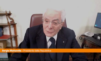 Mattarella "Da forze armate contributo a pace e stabilit&agrave; nel Mondo"