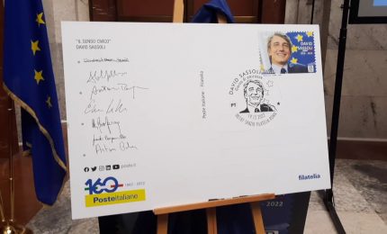 Un francobollo per ricordare David Sassoli