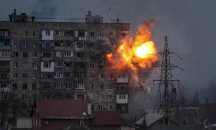 Con il pesantissimo bombardamento russo in Ucraina tante citt&agrave; sono senz'acqua e senza luce