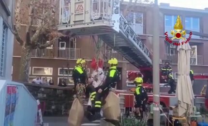 Arrivano in "volo" i doni per i bambini dell'Ospedale Burgo Garofalo