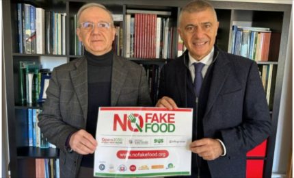 Pecoraro Scanio "Premiare panettone artigianale prodotto in Lombardia"