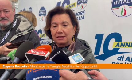 Roccella "Va ricostruita una cultura favorevole alla maternit&agrave;"