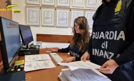 Bookmaker non paga le tasse, gdf Torino sequestra 2 milioni