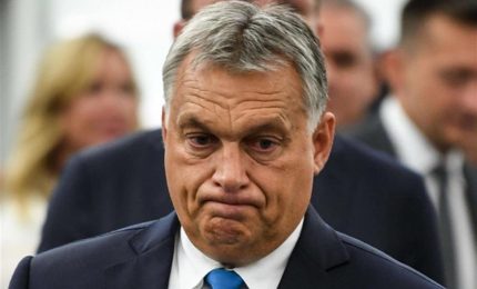 Dopo il Qatargate il leader ungherese Orban chiede l'abolizione del Parlamento europeo