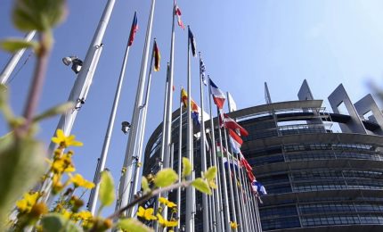 Energia, per 8 europei su 10 va ridotta la dipendenza dalla Russia