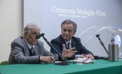 A Palermo cerimonia Medaglie d&rsquo;Oro ai medici per i 50 anni di professione