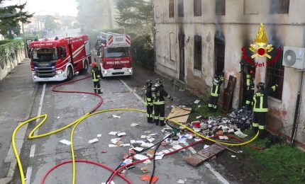 Incendio in abitazione a Vicenza, trovato cadavere carbonizzato