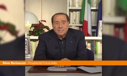 Berlusconi "Con l'autonomia pi&ugrave; risorse alle Regioni"