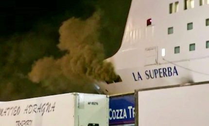 L'incendio della nave nel porto di Palermo: qualcuno ha calcolato i danni da inquinamento che hanno subito i cittadini?