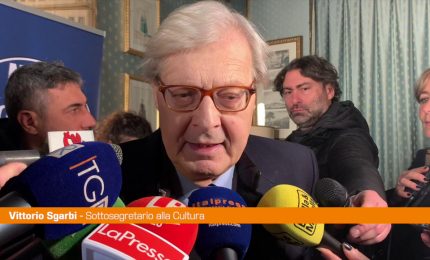 Sgarbi "Sullo stadio Meazza c'&egrave; un vincolo, Salvini pensi al Ponte"