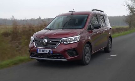 Renault, arriva Kangoo E-Tech