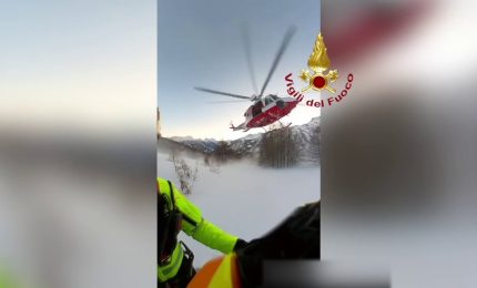 Spettacolare salvataggio in elicottero di un disperso in alta montagna