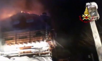 Udine, incendio distrugge un albergo