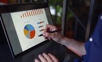 Eurozona, la Bce prevede una lieve recessione