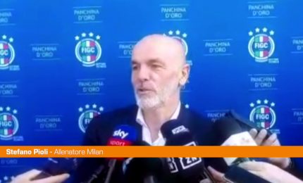 Panchina d'oro a Pioli "Condiviso con quanti lavorano a Milanello"