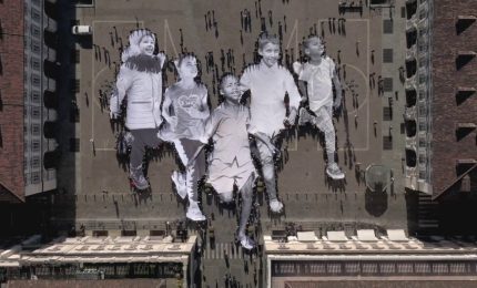 Profughi e guerre, mostra di JR alle Gallerie d&rsquo;Italia a Torino