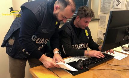 Lucca, fatture false nel campo dell'edilizia. Sequestrati beni