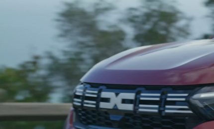 Dacia Jogger Hybrid 140, tre auto in una