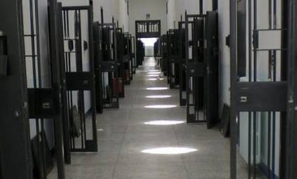 Nelle carceri celle aperte per almeno 8 ore al giorno e una guardia per 30 carcerati!