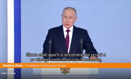 Putin "Occidente ipocrita, la Nato &egrave; arrivata ai nostri confini"