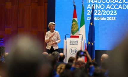Cos'è venuta a fare Ursula von der Leyen in Sicilia? Le tesi di Massimo Costa e di Andrea Piazza
