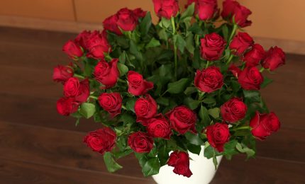 San Valentino, un italiano su due regala fiori