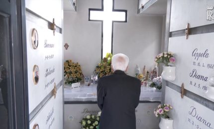Mattarella a Casal di Principe visita la tomba di Don Diana