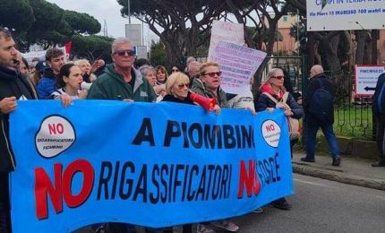 Il 'caso' del rigassificatore di Piombino apre uno scenario misterioso su Porto Empedocle: che ha combinato Enel con Nuove Energie?
