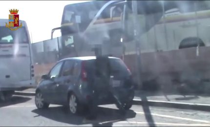 Migranti, smantellato traffico di esseri umani