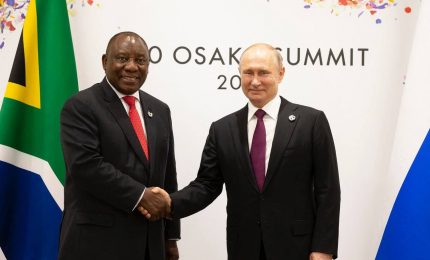 Il Sudafrica molla la Corte Penale Internazionale perch&eacute; non vuole rompere con la Russia di Putin