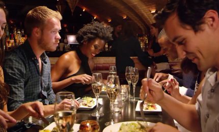 Ristorazione, crescono i consumi ma restano sotto i livelli pre Covid