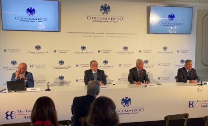 Crescita debole per Confcommercio, traina il terziario