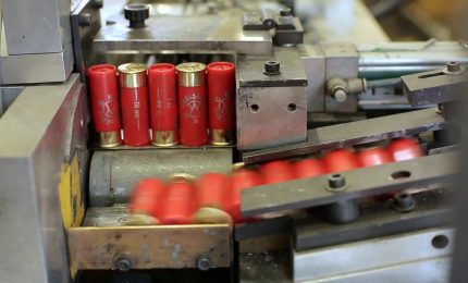 Ue, 500 milioni di euro per aumentare la produzione di munizioni